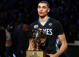 中国体彩网官方首页_全面表现彰显巨星潜质 杰伦-约翰逊近八战场均准三双惊艳联盟