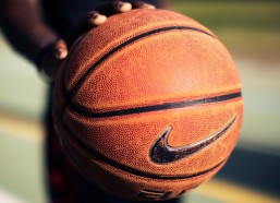 中国体彩：平科乐不思蜀，家人八月落户申城，誓助海港年底夺冠