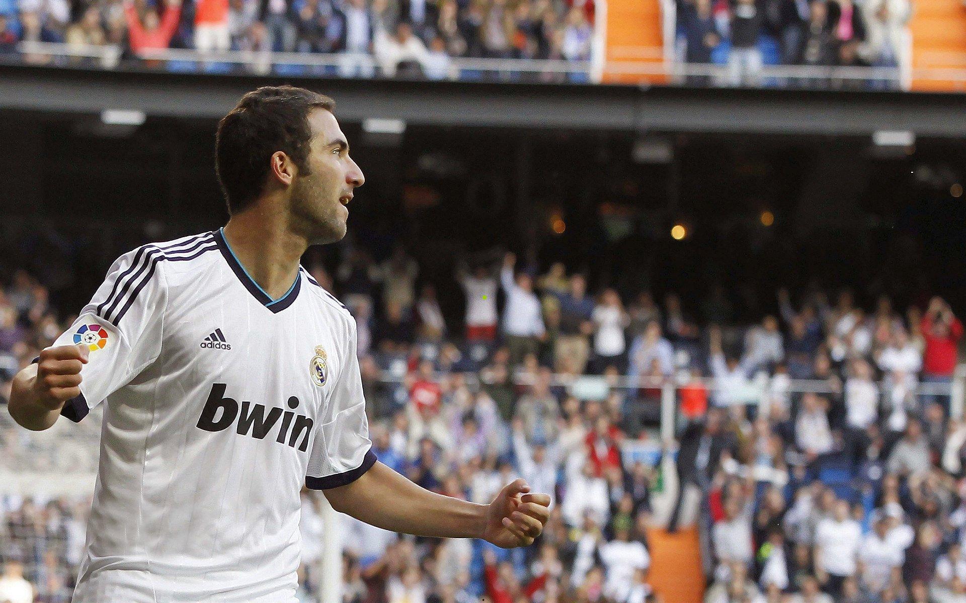 李磊草蜢首秀平稳启航,团队磨合成赛季关键