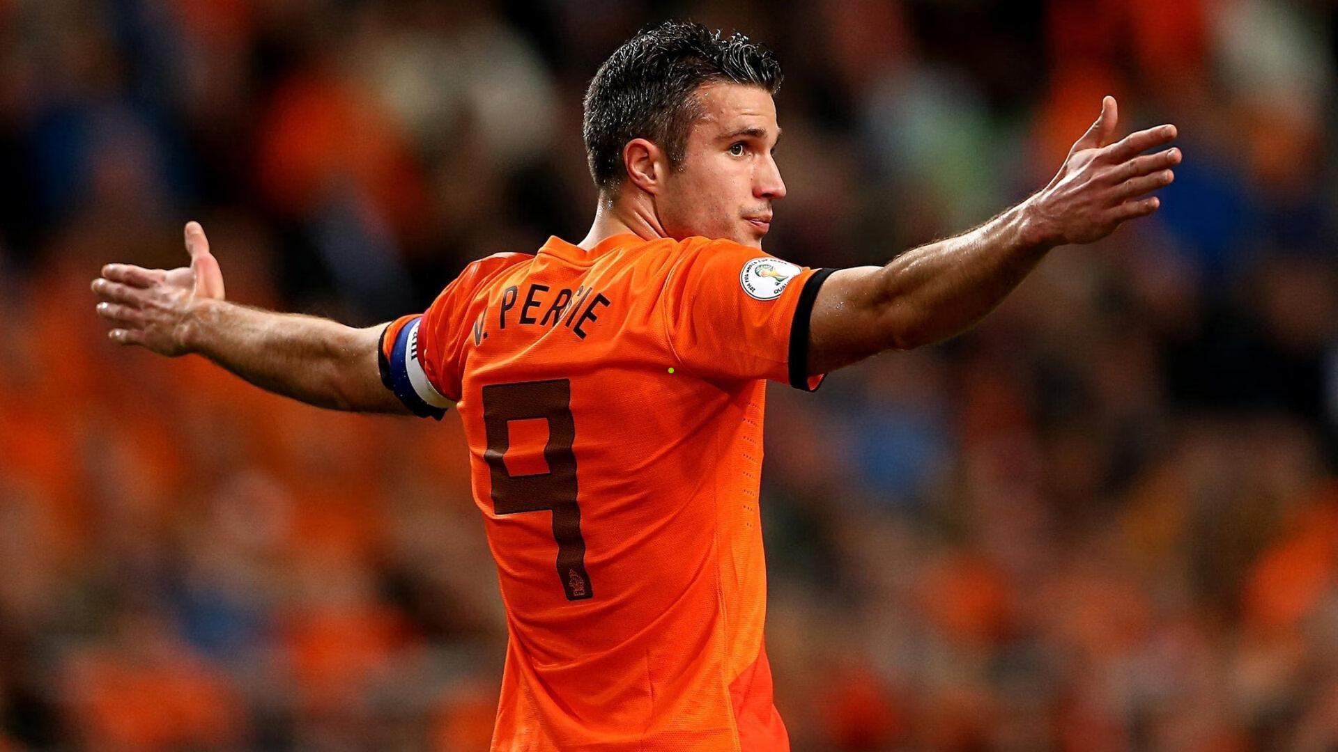 体坛联播，利物浦七轮六败排名骤降，保罗赛季末告别赛场