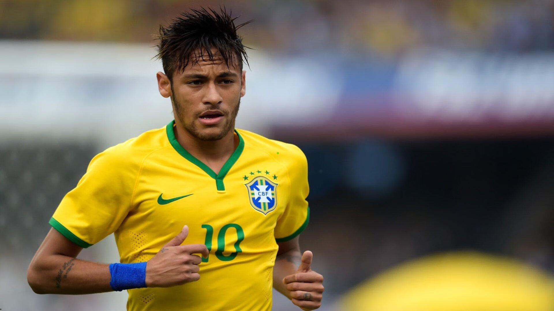 幕后神医铸就铁骨柔情 尹鸿博重回国足更有劲儿